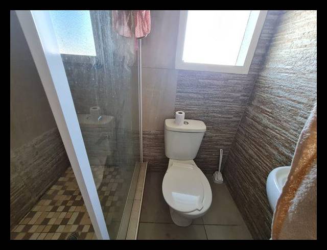 3 BEDROOM HOUSE FOR SALE IN GROVE END